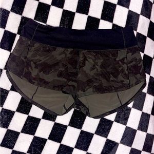 ☆rare lululemon speed up shorts☆